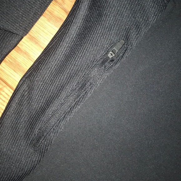 Champion Running Jacket - Picture 3 of 5